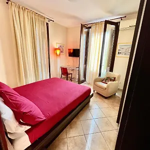 https://catania-duomo-shine.sicilyhotelsitaly.net
