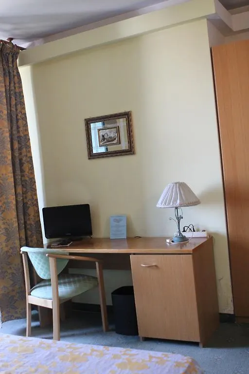 Hotel Ascot Lodging Cardano Al Campo