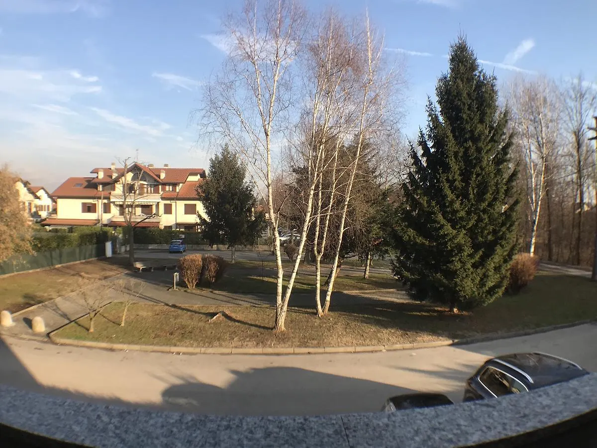 Ascot Lodging Cardano Al Campo